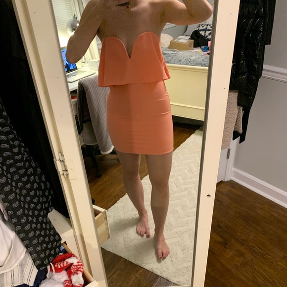 Lovers + Friends Dresses & Skirts - Coral Dress Lovers + Friends Dresses & Skirts - Coral Dress